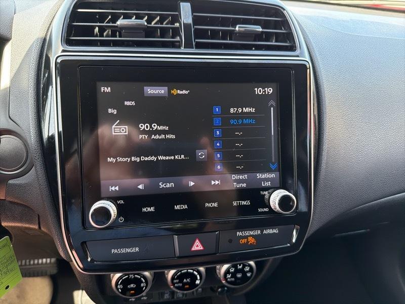 Mitsubishi Outlander Sport 2.0 LE 4WD CVT 2022
