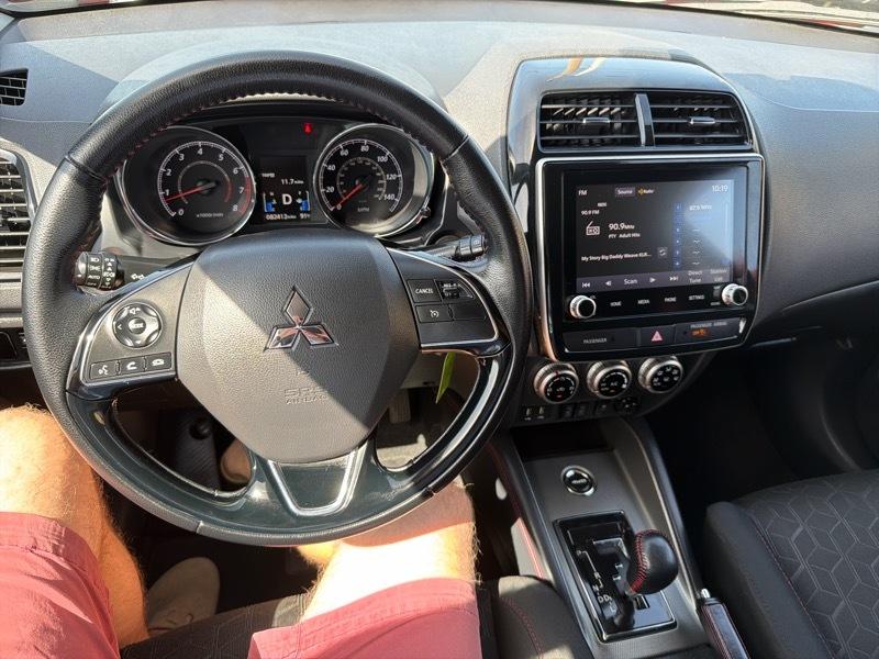 Mitsubishi Outlander Sport 2.0 LE 4WD CVT 2022