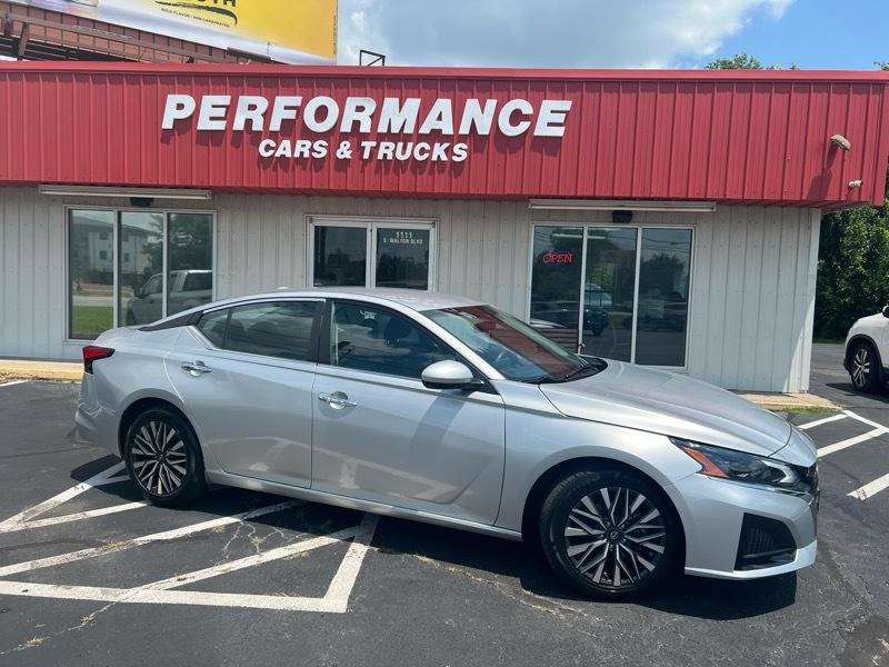 Nissan Altima 2.5 SV 2023