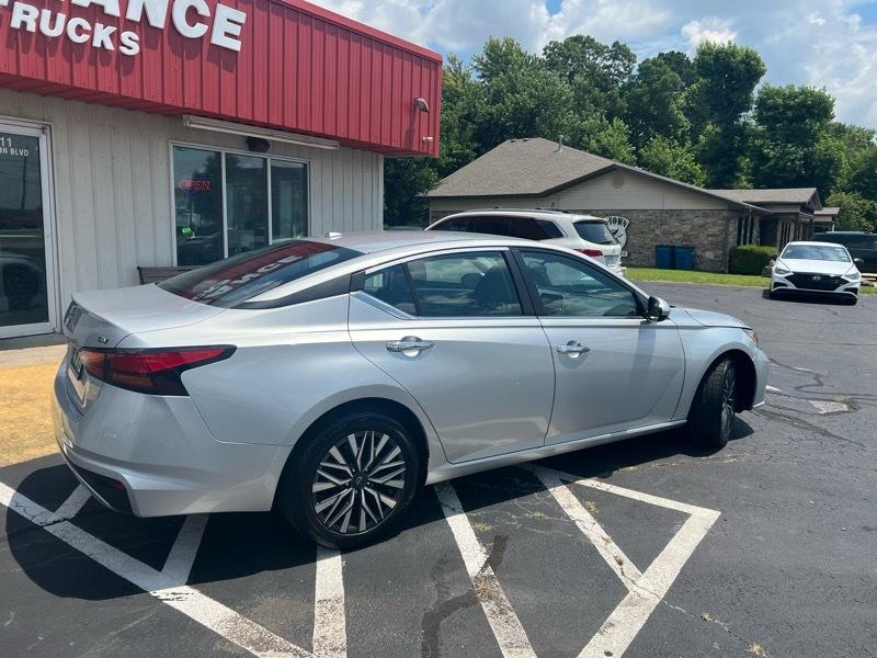 Nissan Altima 2.5 SV 2023