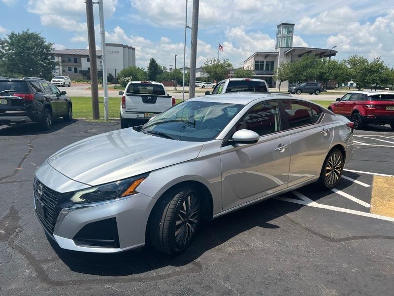 Nissan Altima 2.5 SV 2023
