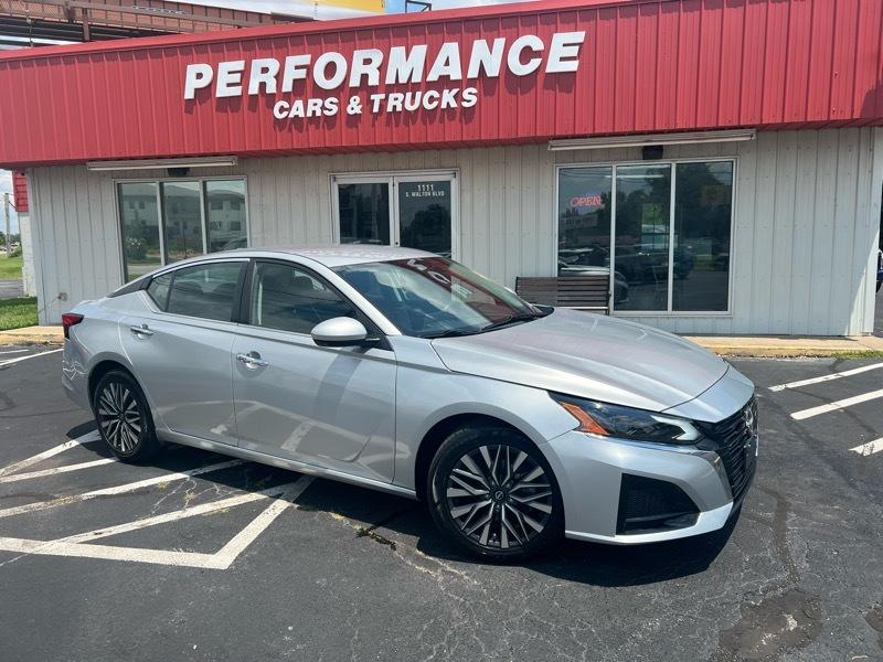 Nissan Altima 2.5 SV 2023