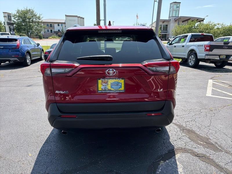 Toyota RAV4 LE 2020