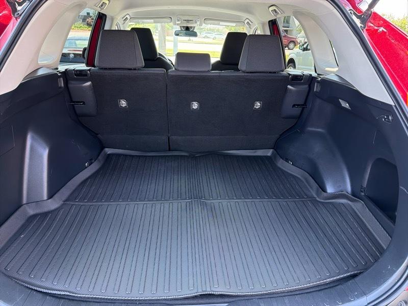 Toyota RAV4 LE 2020