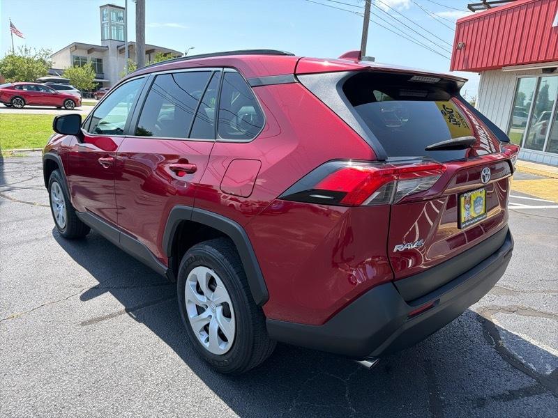Toyota RAV4 LE 2020
