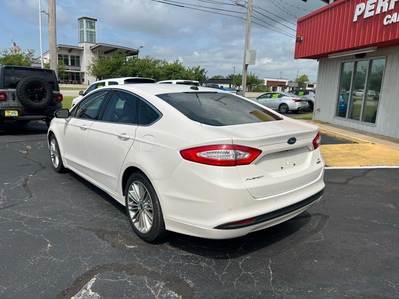 Ford Fusion SE 2014