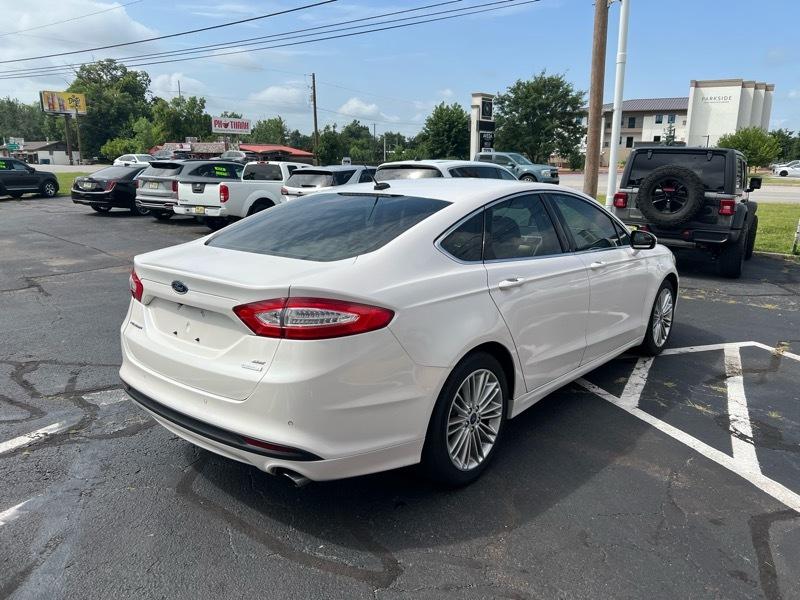 Ford Fusion SE 2014
