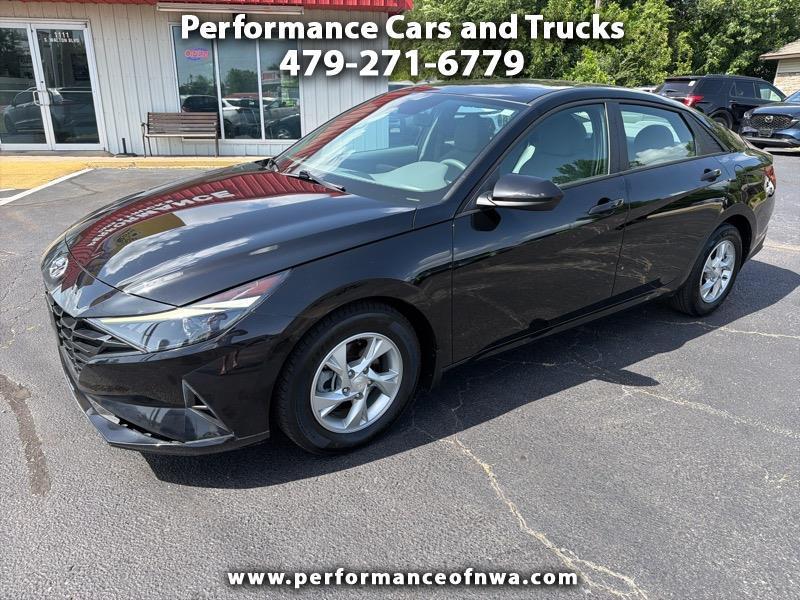 2023 Hyundai Elantra SE