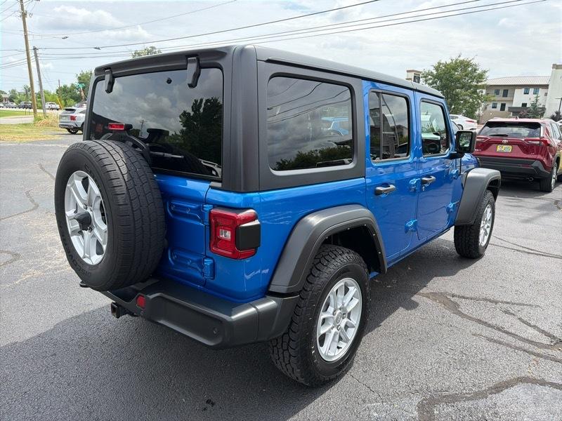 Jeep Wrangler Unlimited Sport 2021