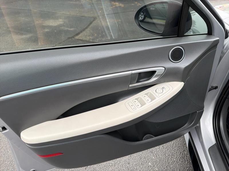 Hyundai Sonata SEL 2023