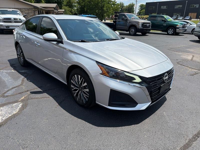 Nissan Altima 2.5 SV AWD 2023