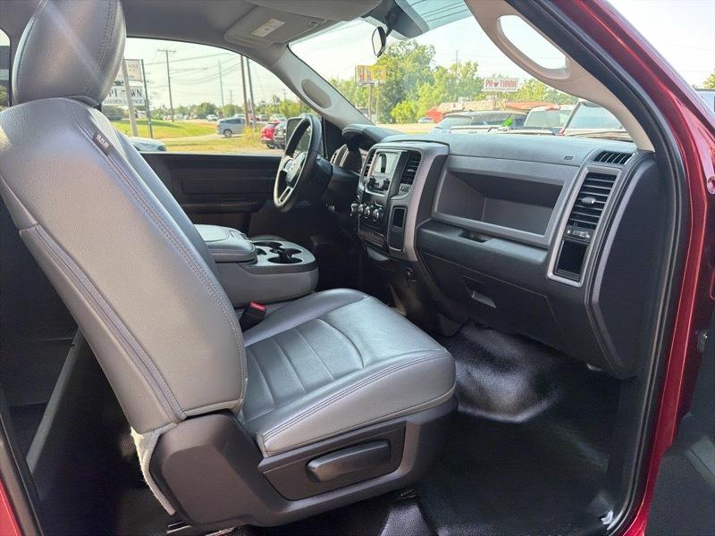RAM 1500 Tradesman Regular Cab SWB 2WD 2017