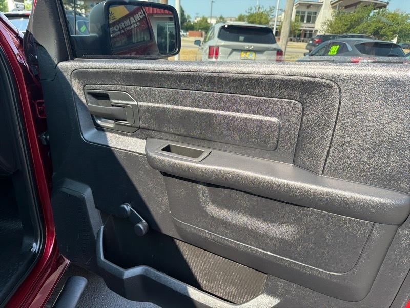 RAM 1500 Tradesman Regular Cab SWB 2WD 2017