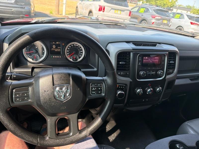 RAM 1500 Tradesman Regular Cab SWB 2WD 2017