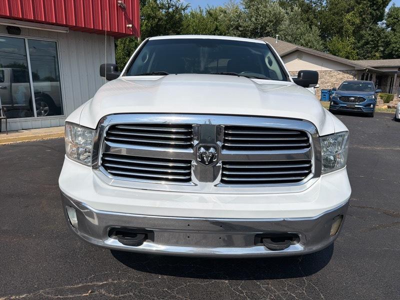 RAM 1500 SLT Quad Cab 4WD 2017