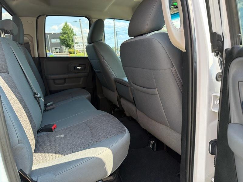RAM 1500 SLT Quad Cab 4WD 2017