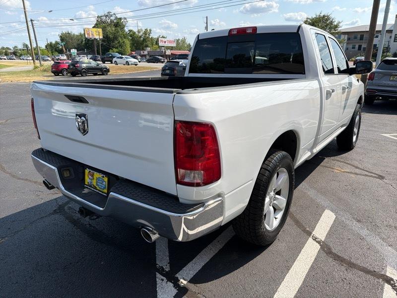 RAM 1500 SLT Quad Cab 4WD 2017