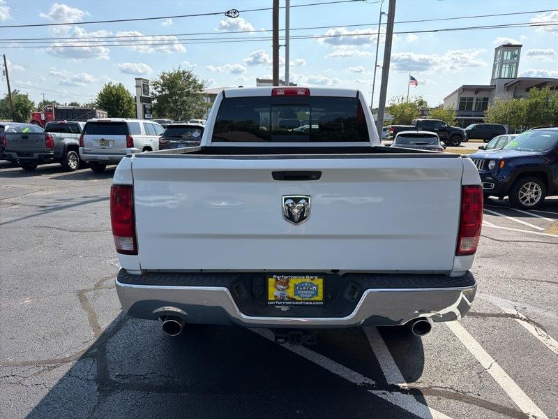 RAM 1500 SLT Quad Cab 4WD 2017