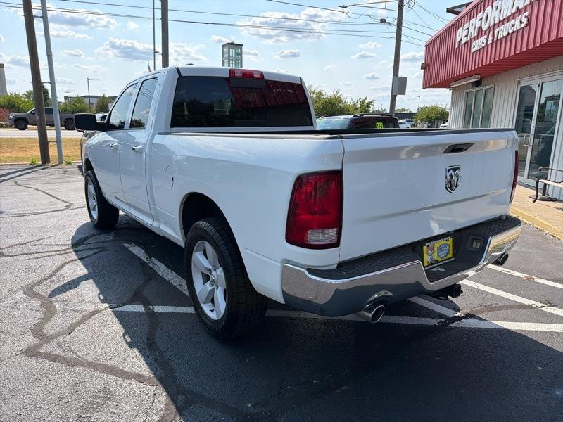 RAM 1500 SLT Quad Cab 4WD 2017