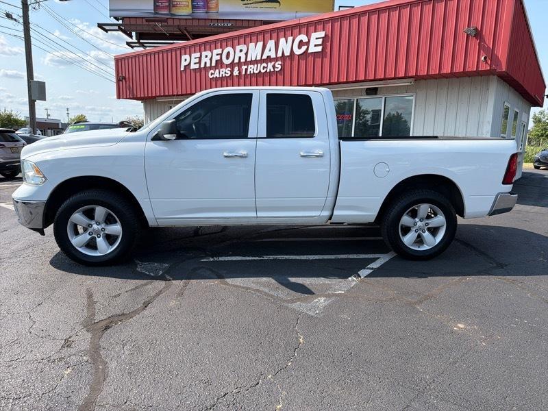 RAM 1500 SLT Quad Cab 4WD 2017