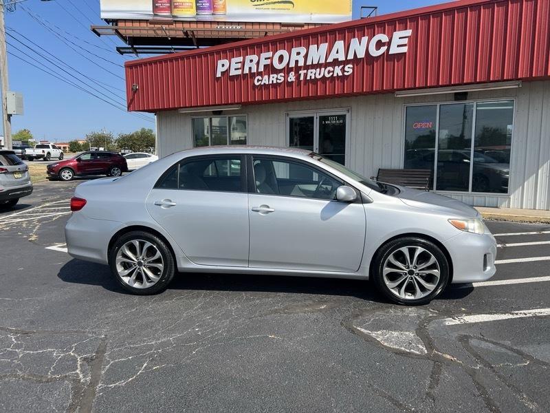 Toyota Corolla LE 2013