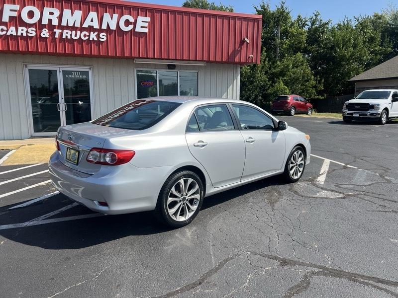Toyota Corolla LE 2013