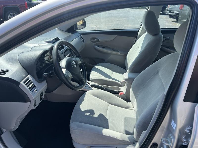 Toyota Corolla LE 2013