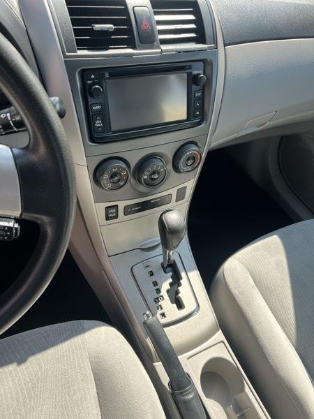 Toyota Corolla LE 2013