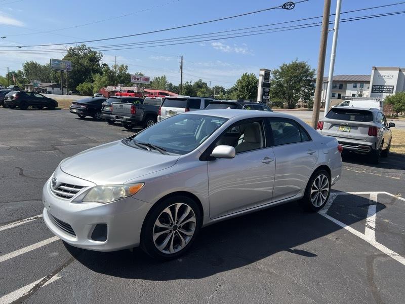 Toyota Corolla LE 2013