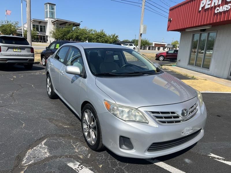 Toyota Corolla LE 2013
