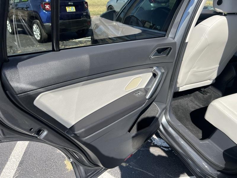 Volkswagen Tiguan SEL 2019