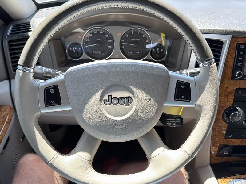 Jeep Grand Cherokee Limited 4WD 2010