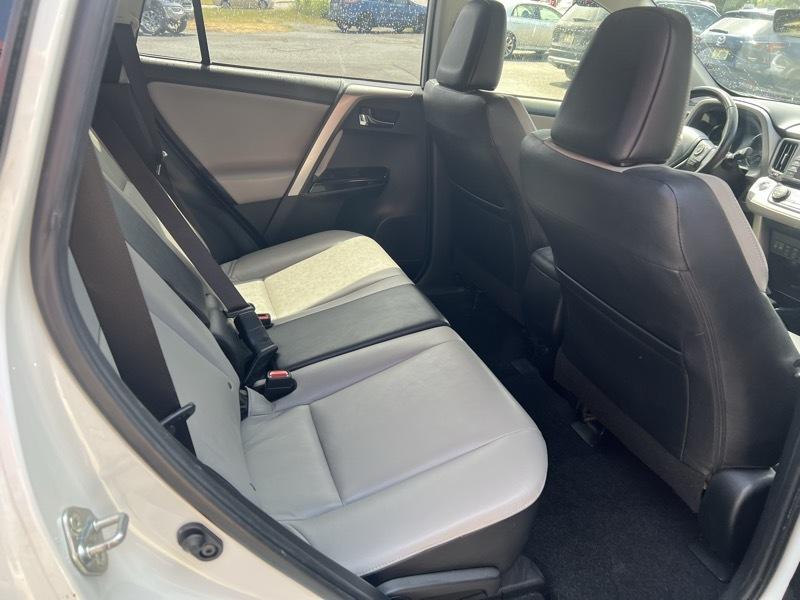 Toyota RAV4 Limited AWD 2018