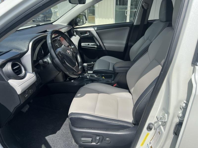 Toyota RAV4 Limited AWD 2018