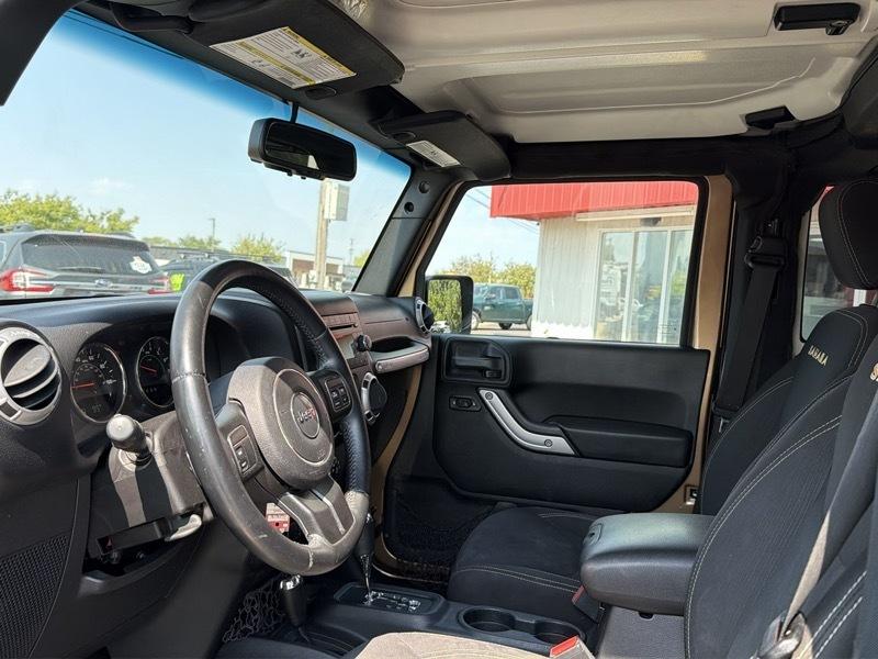 2015 Jeep Wrangler Sahara - Photo 10