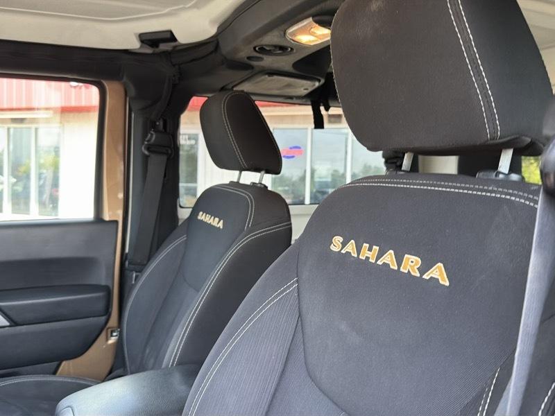 2015 Jeep Wrangler Sahara - Photo 11