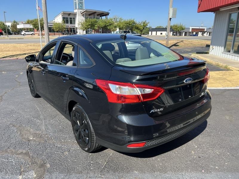 Ford Focus SE Sedan 2014