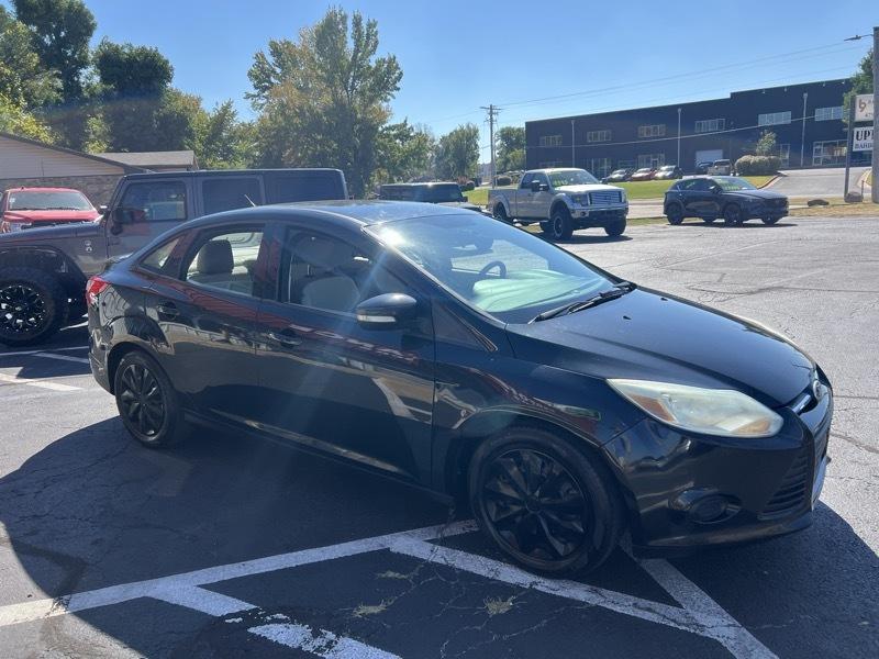 Ford Focus SE Sedan 2014