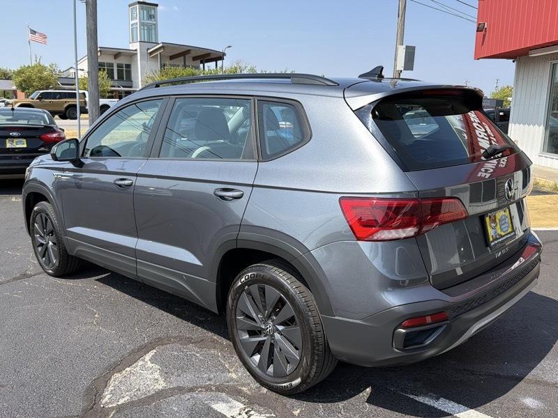 Volkswagen Taos S 2023