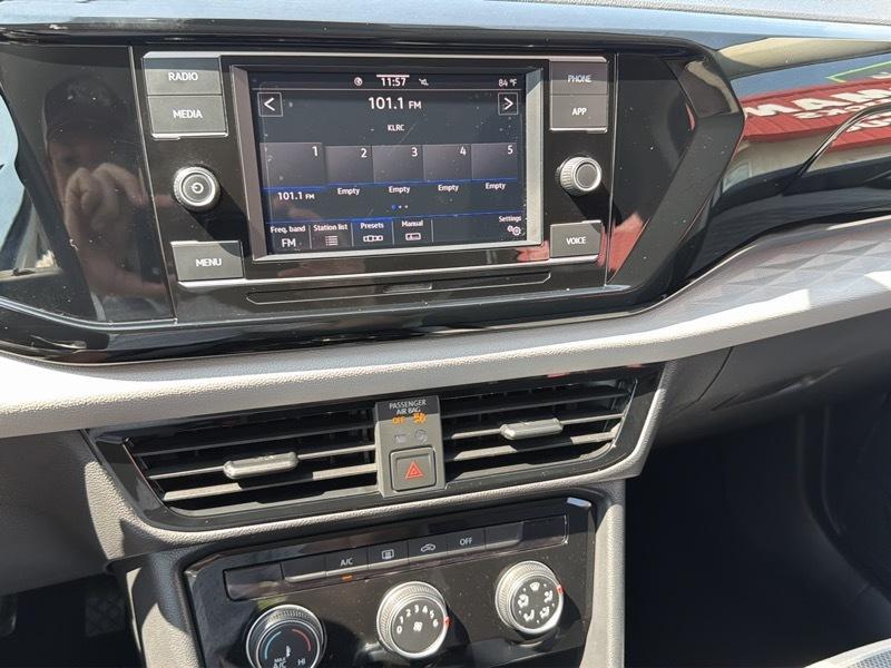 Volkswagen Taos S 2023