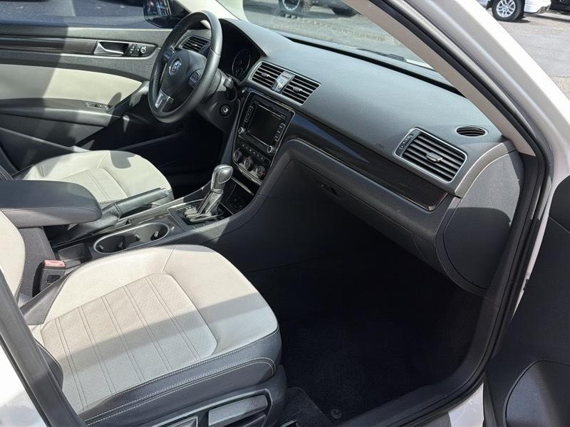 Volkswagen Passat SE PZEV 6A 2015