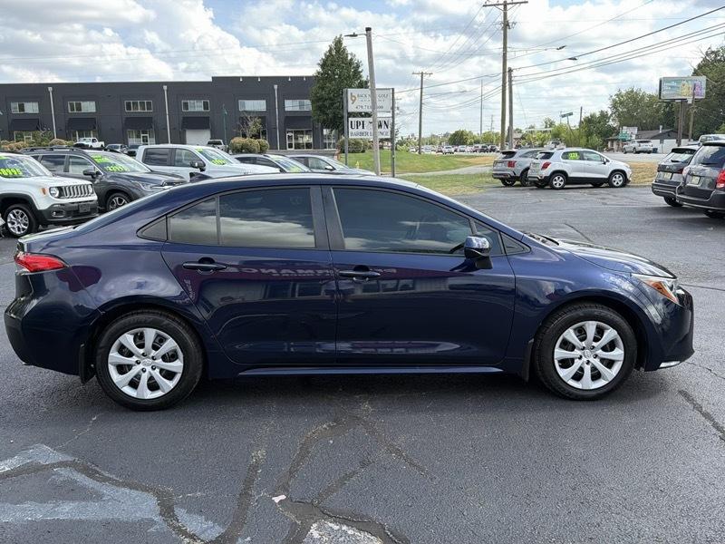 Toyota Corolla LE 2022
