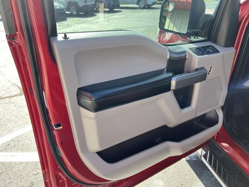 Ford F-150 XLT SuperCrew 5.5-ft. Bed 2WD 2016