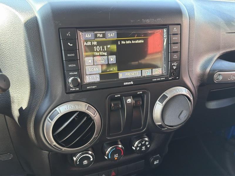 Jeep Wrangler Sport 4WD 2015