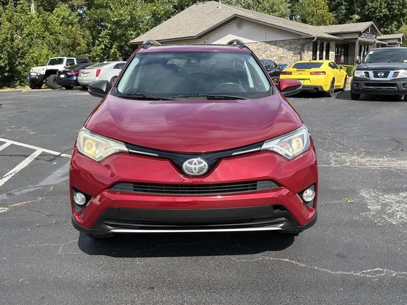 Toyota RAV4 XLE FWD 2018