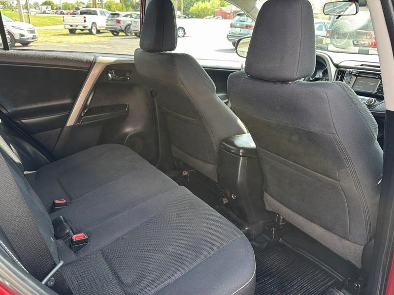 Toyota RAV4 XLE FWD 2018