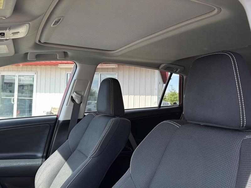 Toyota RAV4 XLE FWD 2018