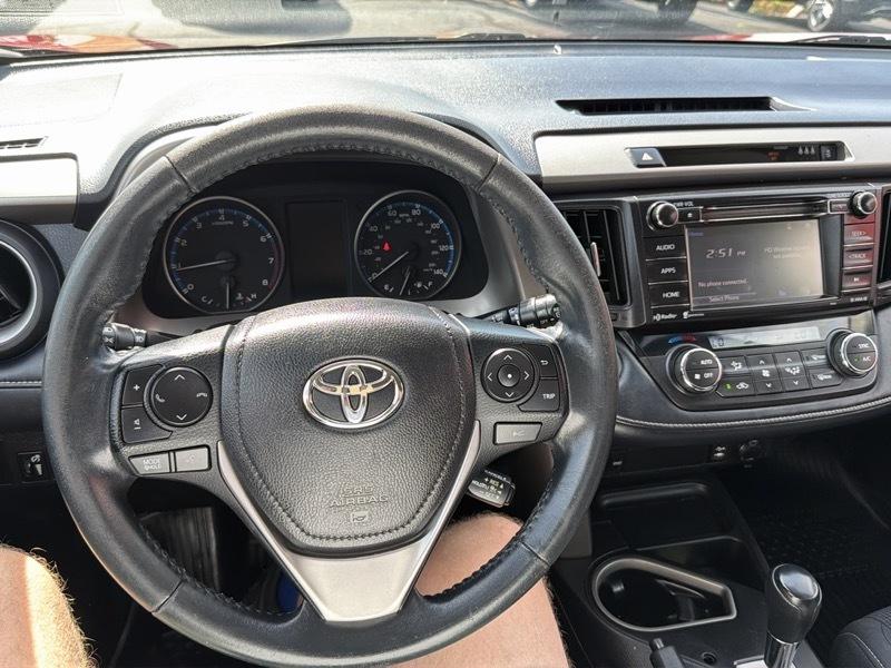 Toyota RAV4 XLE FWD 2018
