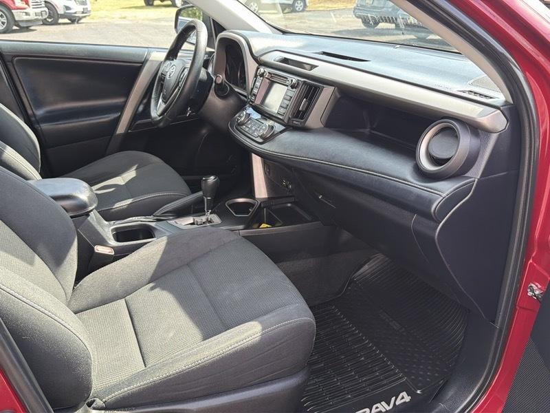 Toyota RAV4 XLE FWD 2018
