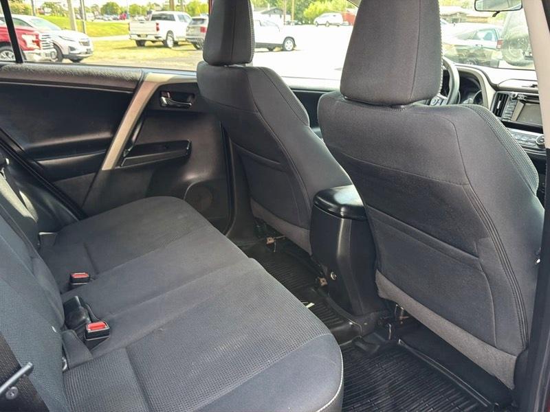 Toyota RAV4 XLE FWD 2018